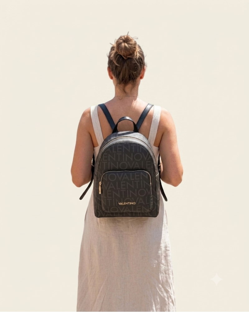 Mochila Valentino | Diseño con Monograma y Estilo Elegante